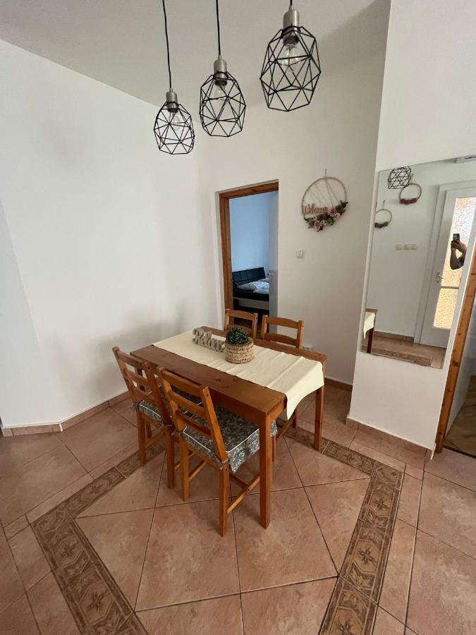 Luca Vendeghaz 1. Apartman Sárvár Exteriér fotografie